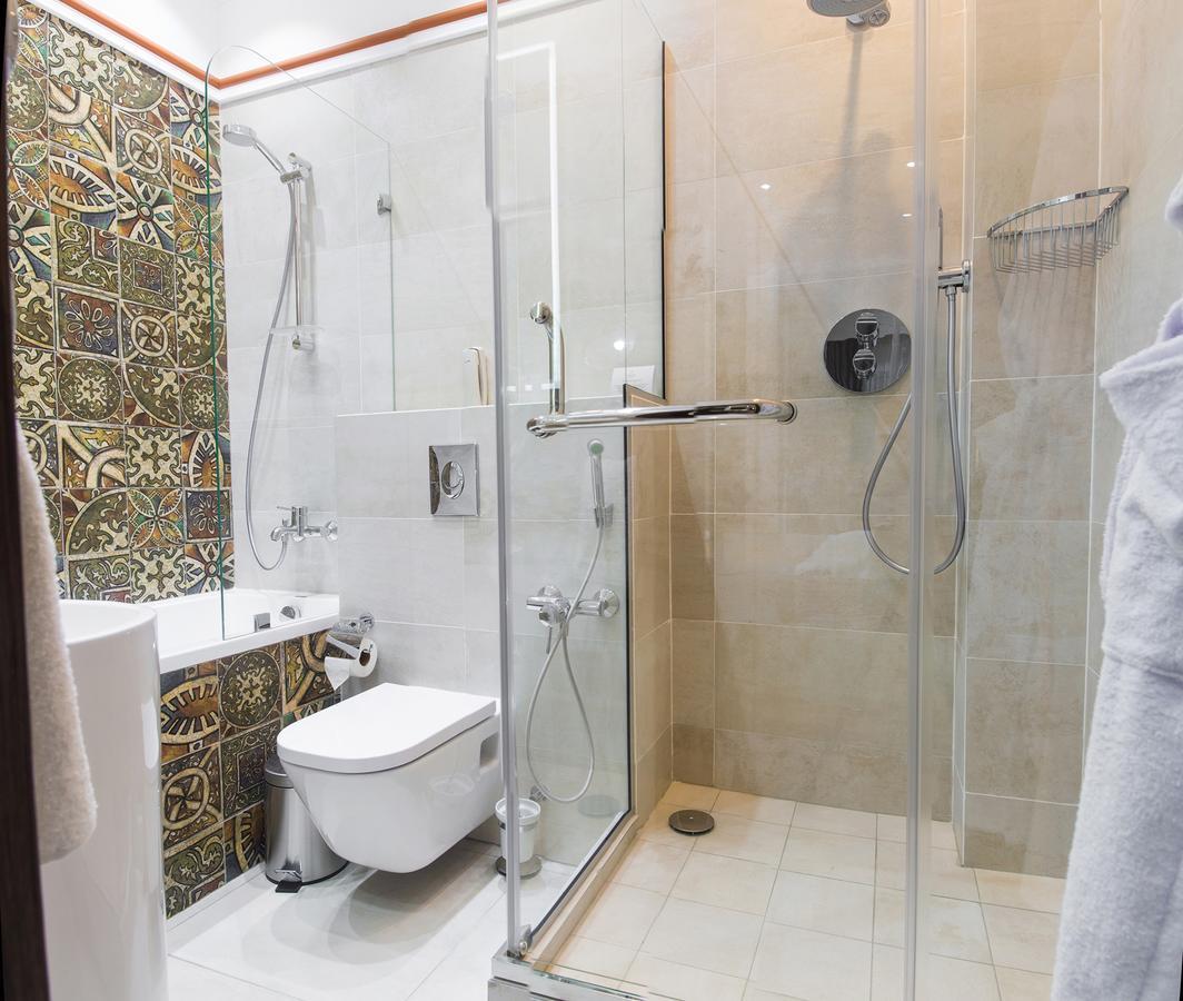Qonaq Hotel Astana Eksteriør billede