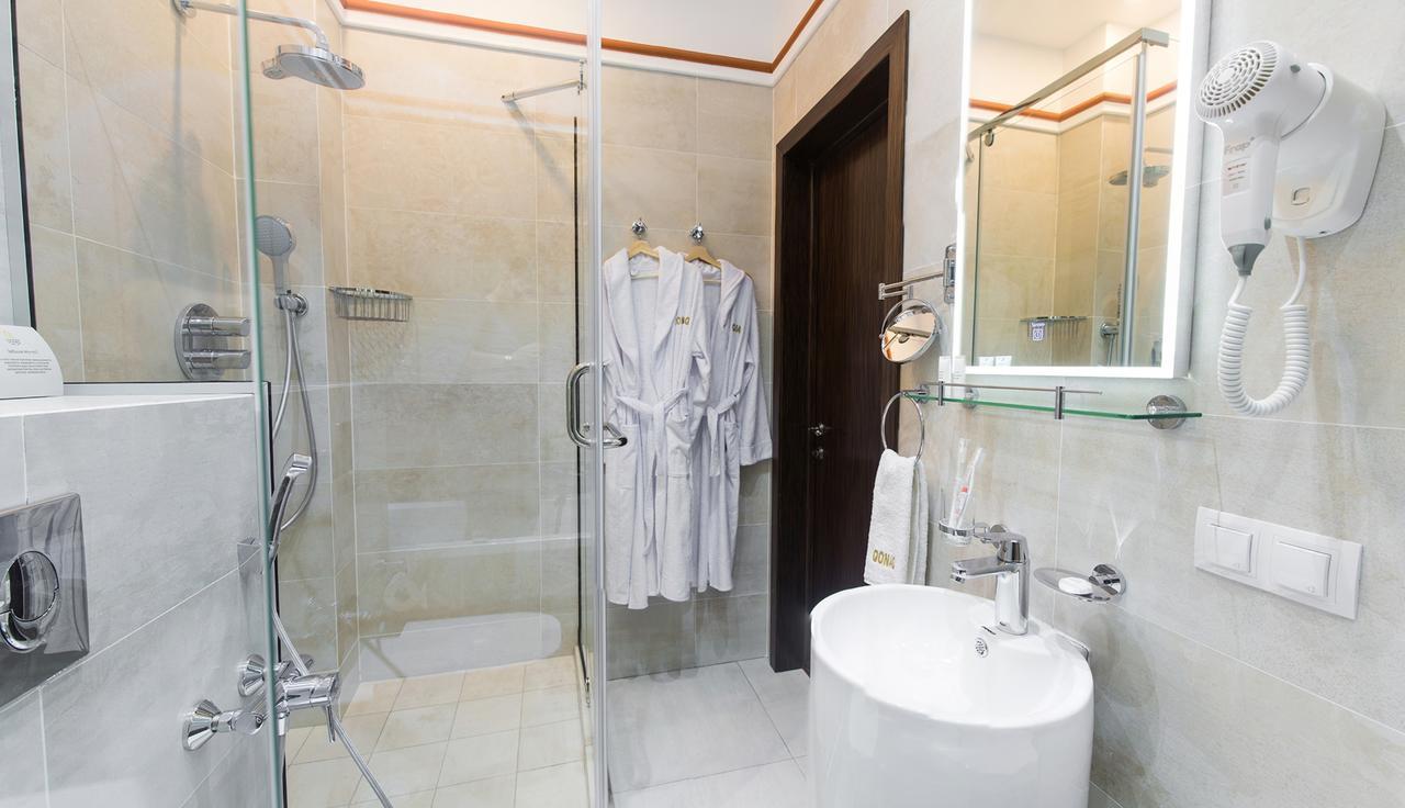 Qonaq Hotel Astana Eksteriør billede