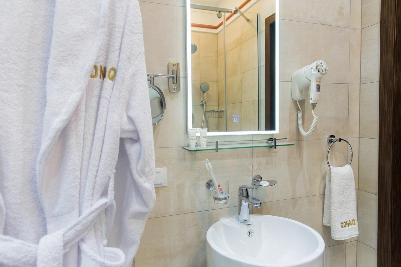 Qonaq Hotel Astana Eksteriør billede